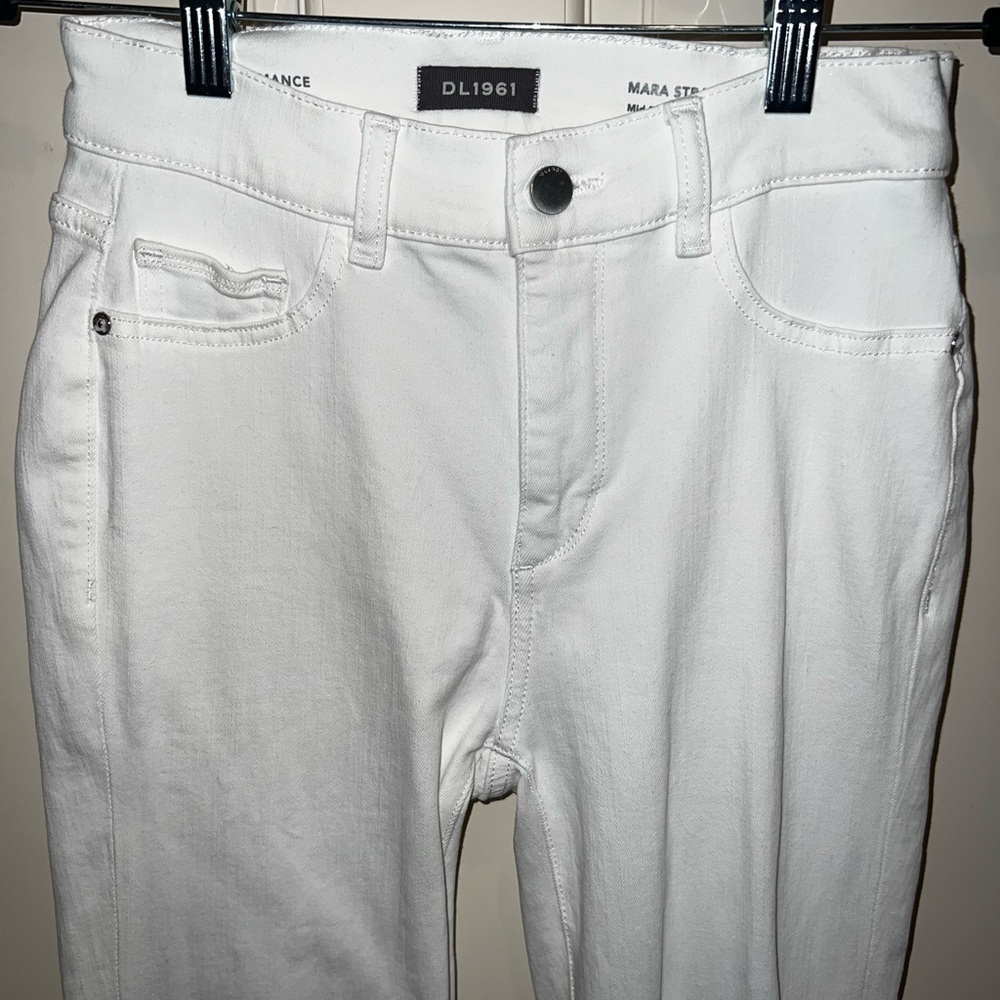 Mara instasculpt straight legged DL1961 white cropped jeans - Picture 6 of 12